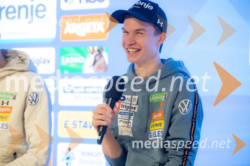 Novinarska konferenca pred Planico