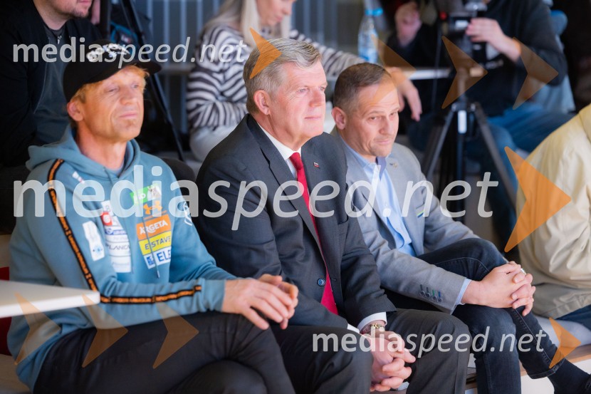 Novinarska konferenca pred Planico