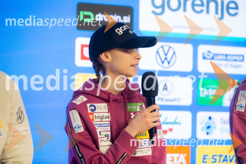 Novinarska konferenca pred Planico