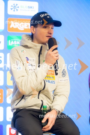 Novinarska konferenca pred Planico