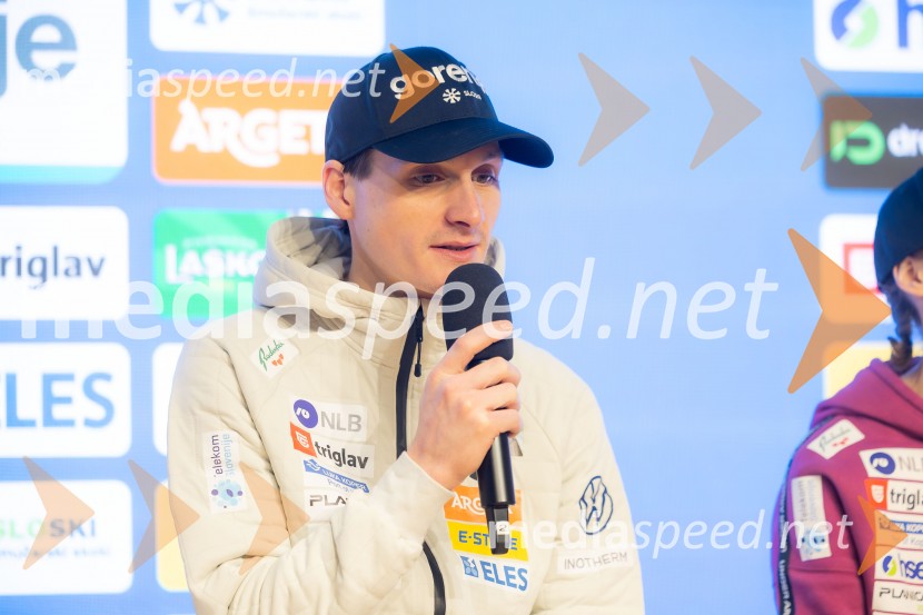 Novinarska konferenca pred Planico