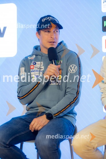 Novinarska konferenca pred Planico