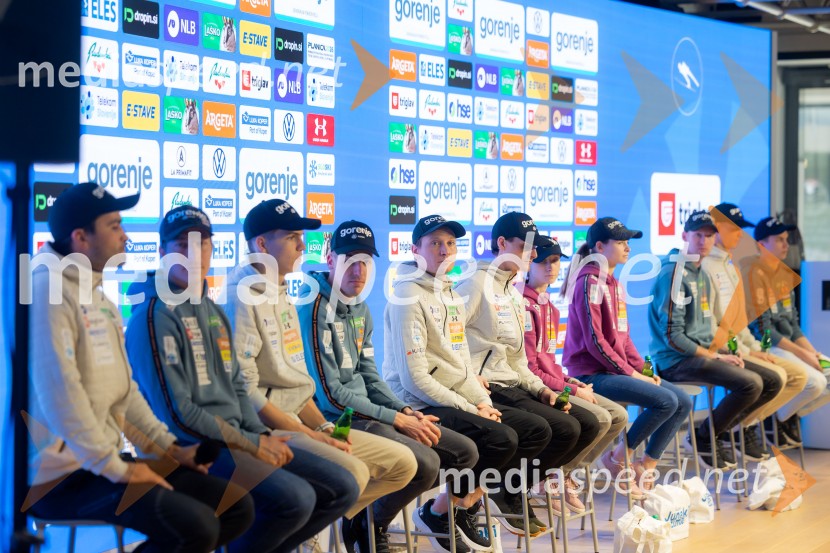 Novinarska konferenca pred Planico