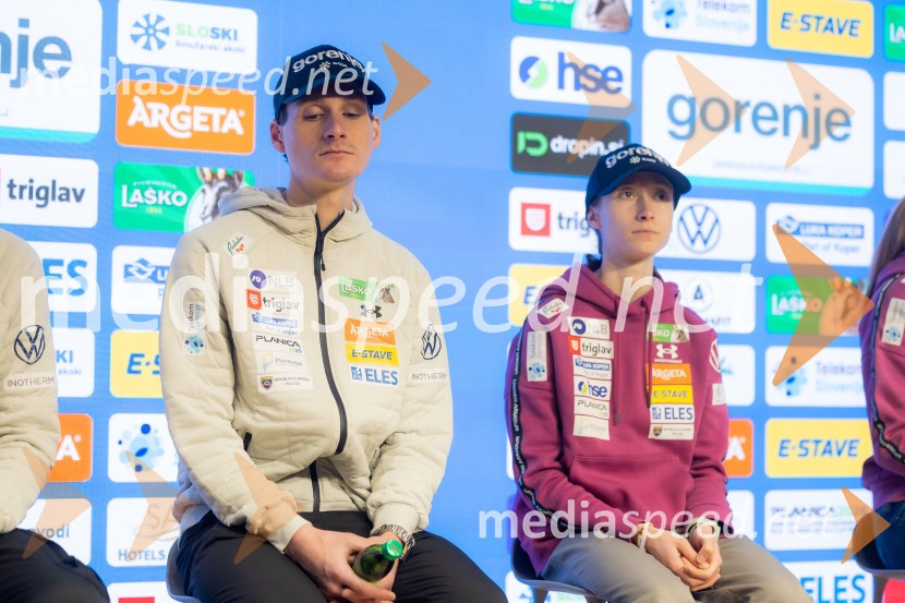 Novinarska konferenca pred Planico