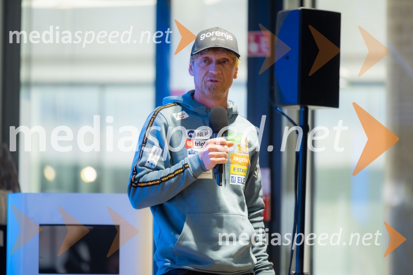 Novinarska konferenca pred Planico