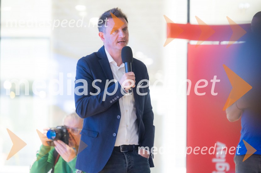 Novinarska konferenca pred Planico