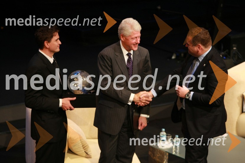 Zoran G. Grbić, vodja Diners Club Exclusive, Bill Clinton, 42. predsednik Združenih držav Amerike in Tomaž F. Lovše, direktor Diners ClubBill Clinton, 42. predsednik ZDA na obisku v Sloveniji, na povabilo Diners Club Slovenija