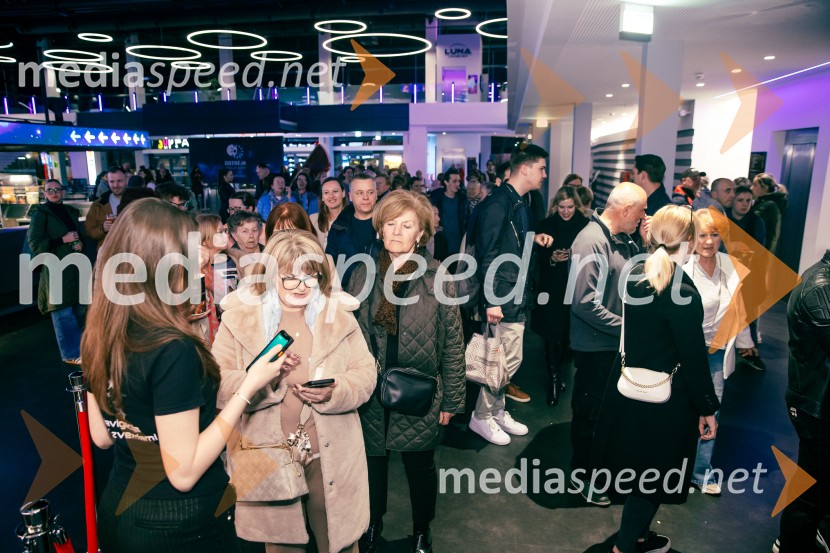 Zadnja večerja, premiera