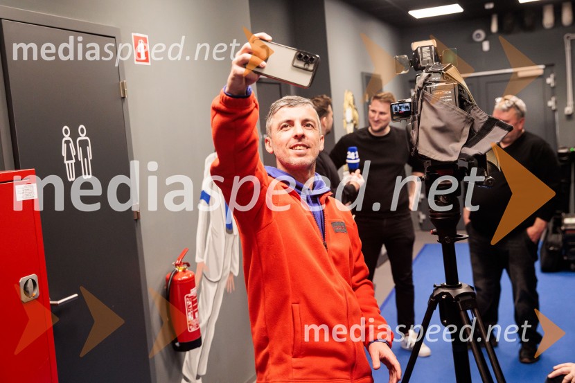 Zadnja večerja, premiera