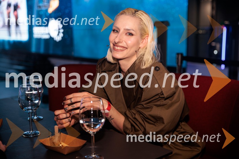 Zadnja večerja, premiera