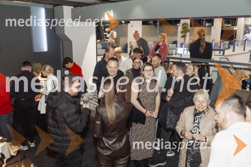 Zadnja večerja, premiera