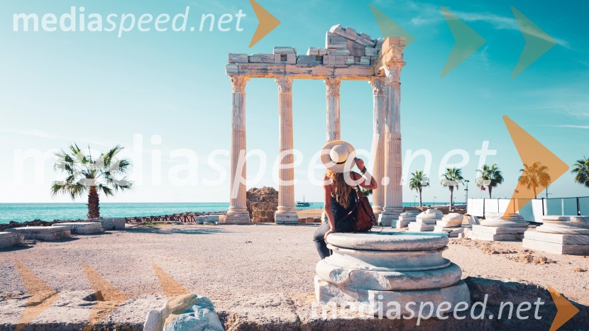 Rezervacija počitnic brez skrbi: možnost brezplačne odpovedi počitnic na Jadranu in v Sredozemlju