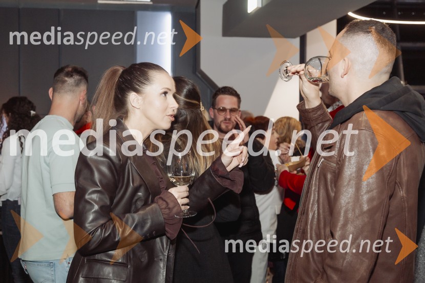 Zadnja večerja, premiera