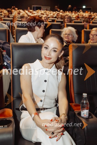  Ana Klašnja, balerinaZadnja večerja, premiera