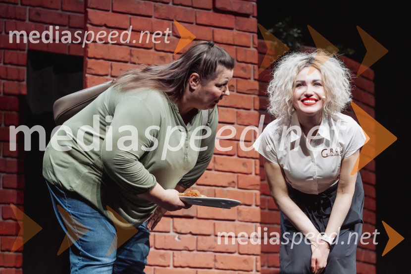  Urška Vučak Markež, igralka;  Maja Martina Merljak, igralkaZadnja večerja, premiera