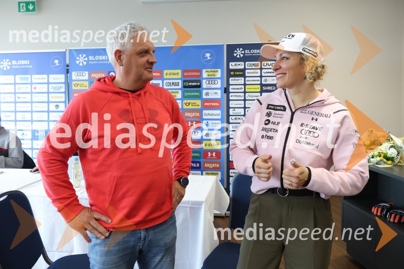  ... ;  Ilka Štuhec, slovenska alpska smučarkaIlka Štuhec, novinarska konferenca ob koncu kariere
