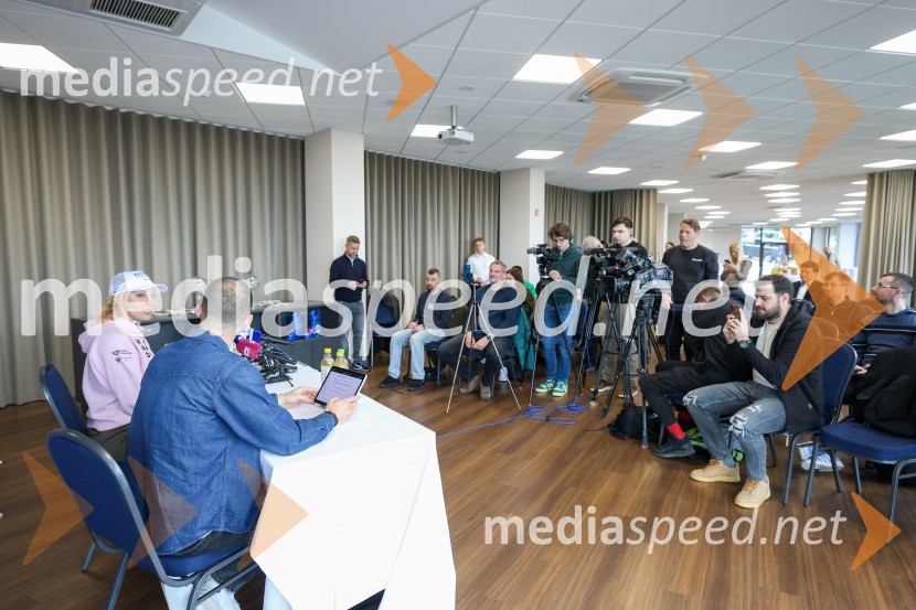 Ilka Štuhec, novinarska konferenca ob koncu kariere