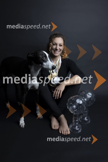  Ilka Štuhec, nekdanja slovenska alpska smučarkaIlka Štuhec, portret