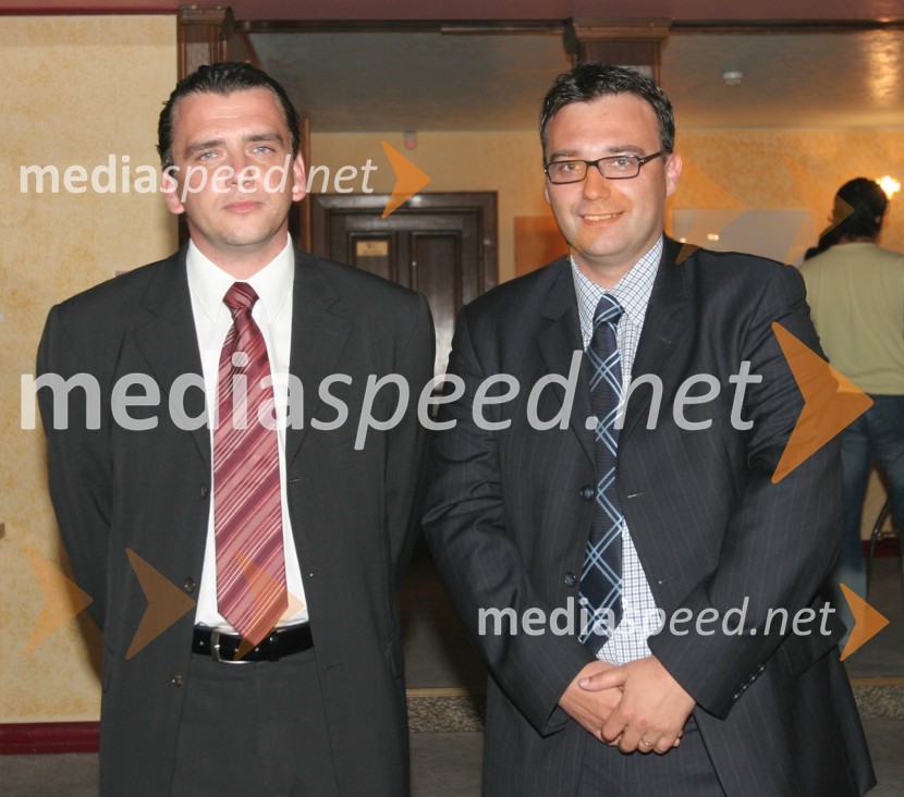 Sašo Peče, podpredsednik državnega zbora ter poslanec SNS in Boštjan Zagorac, poslanec SNS 
Ljudje RAZNO