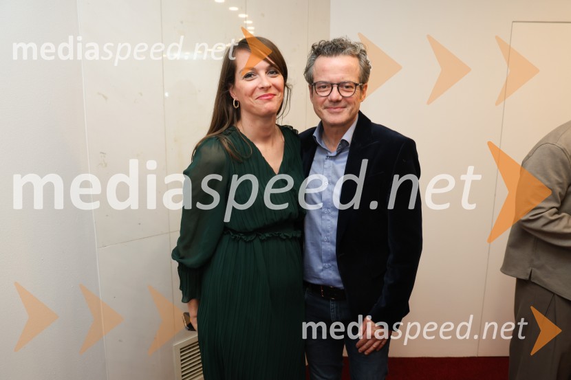 Kakšno ime pa je to, premiera, SNG Maribor