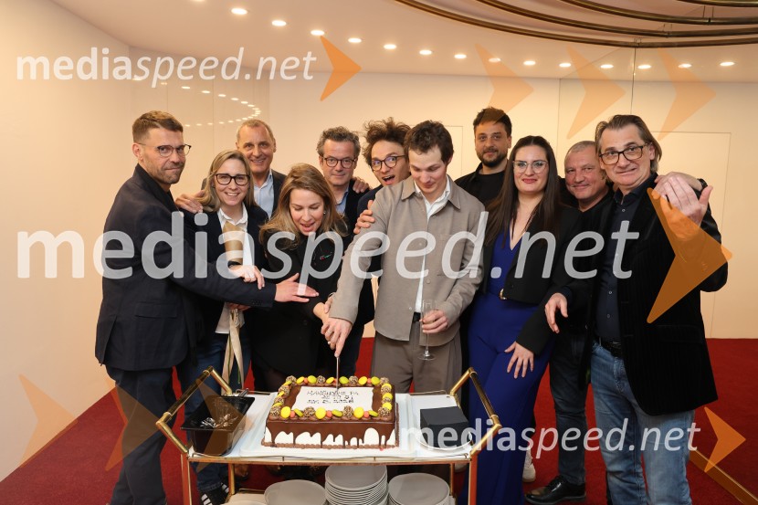 Kakšno ime pa je to, premiera, SNG Maribor