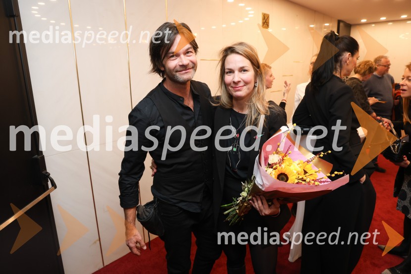 Kakšno ime pa je to, premiera, SNG Maribor