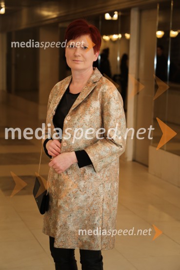 Kakšno ime pa je to, premiera, SNG Maribor