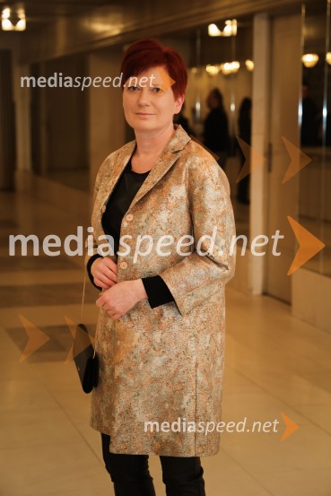 Kakšno ime pa je to, premiera, SNG Maribor