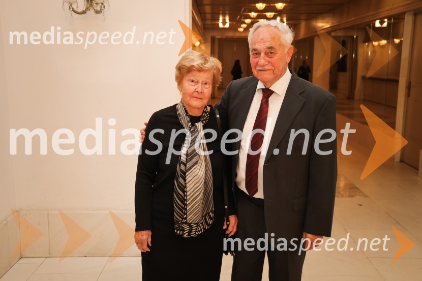 Kakšno ime pa je to, premiera, SNG Maribor