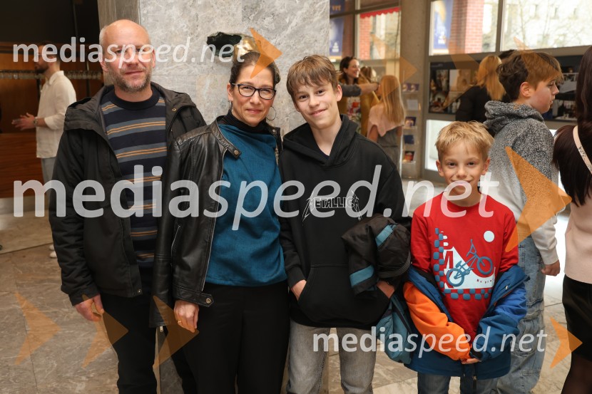 Kekec proti kekcu, premiera SNG Nova Gorica