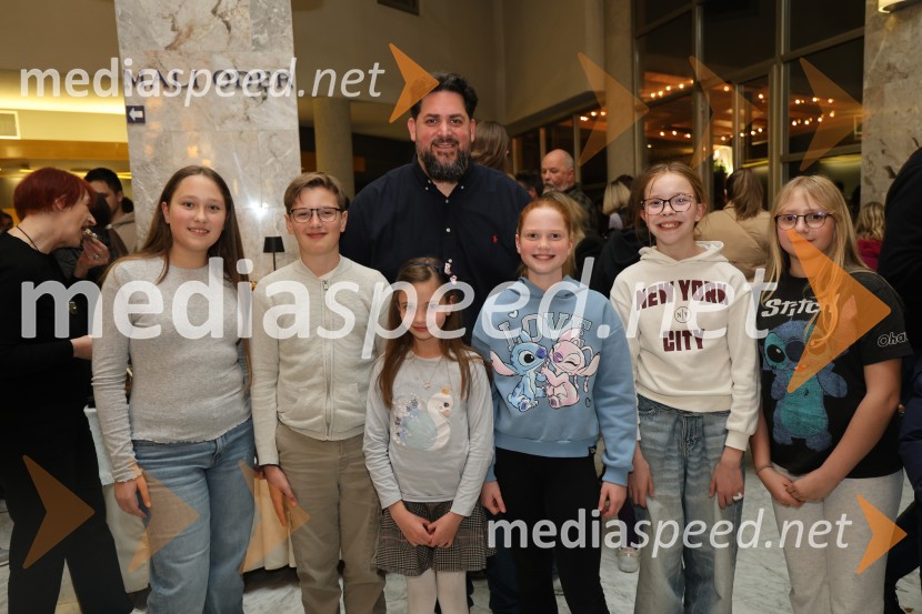 Kekec proti kekcu, premiera SNG Nova Gorica