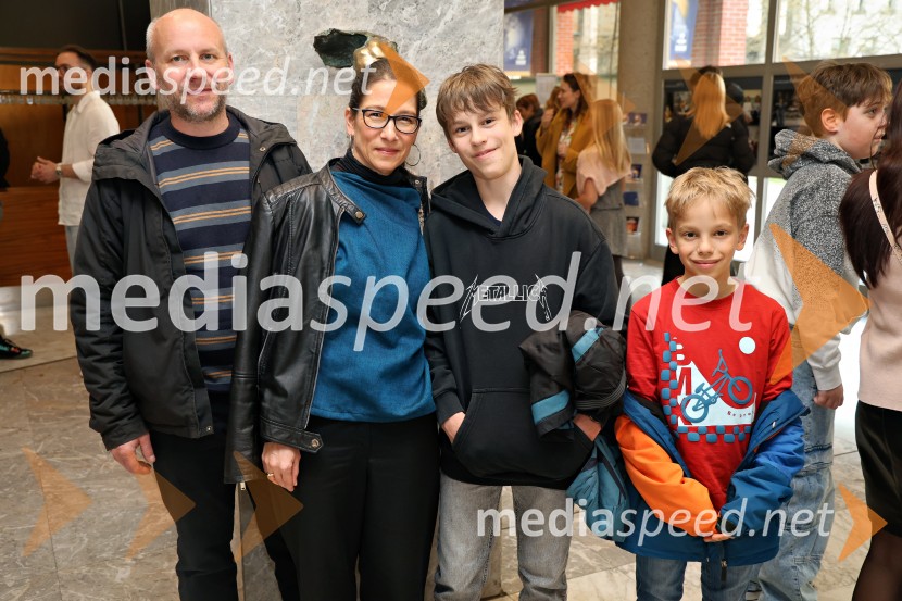 Kekec proti kekcu, premiera SNG Nova Gorica