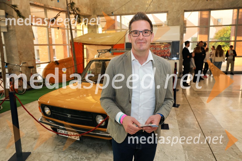 Kekec proti kekcu, premiera SNG Nova Gorica