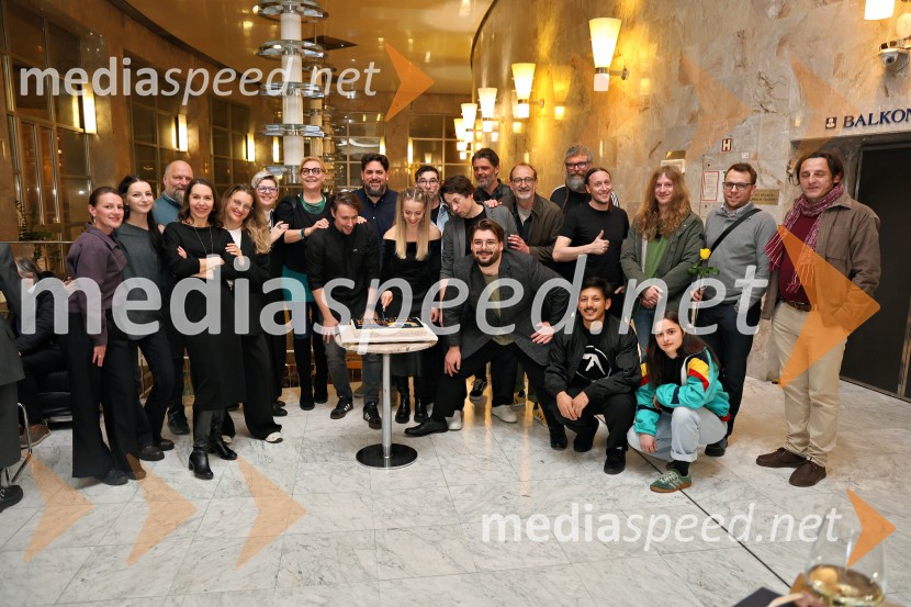 Kekec proti kekcu, premiera SNG Nova Gorica