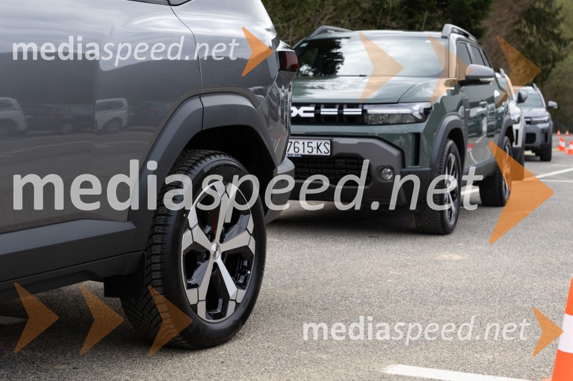 Dacia dan v znamenju terenskih izzivov in testnih voženj