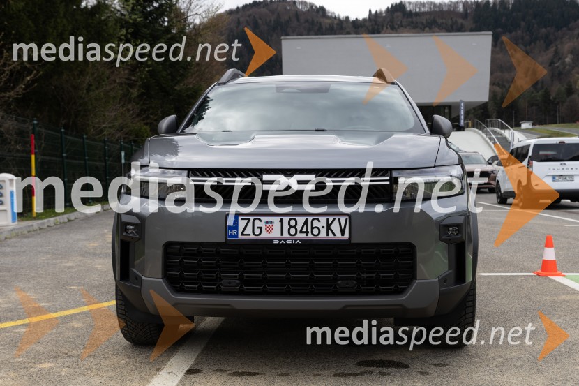 Dacia dan v znamenju terenskih izzivov in testnih voženj