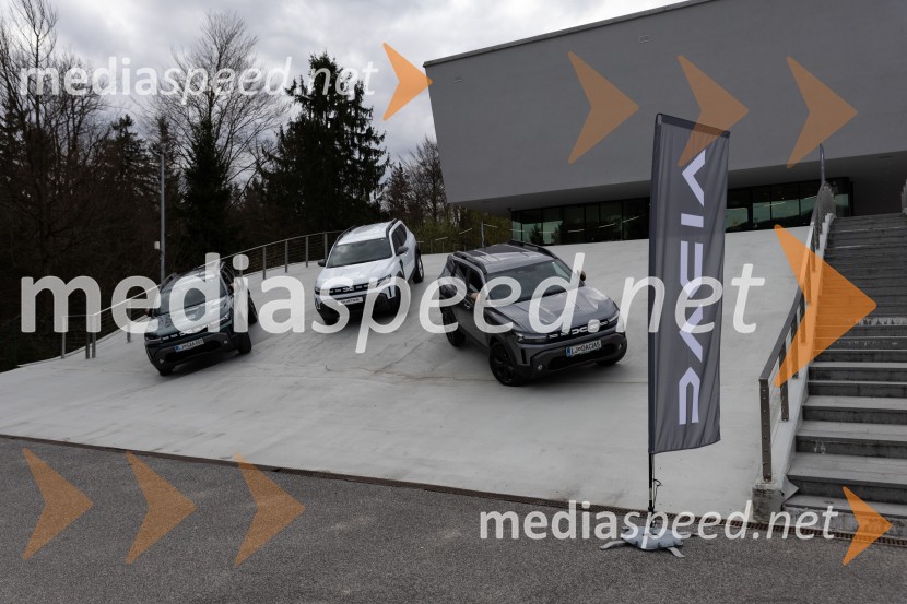 Dacia dan v znamenju terenskih izzivov in testnih voženj