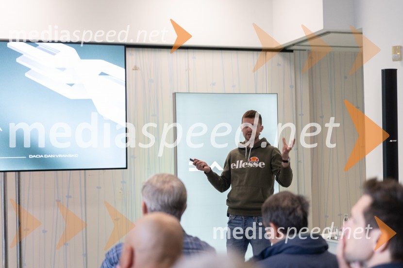 Dacia dan v znamenju terenskih izzivov in testnih voženj