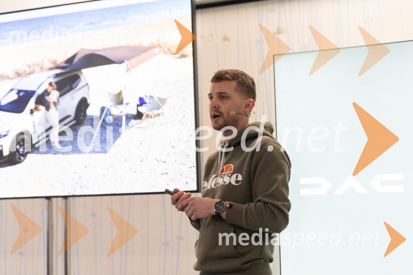 Dacia dan v znamenju terenskih izzivov in testnih voženj