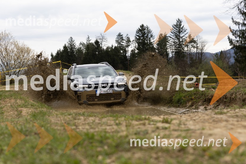 Dacia dan v znamenju terenskih izzivov in testnih voženj