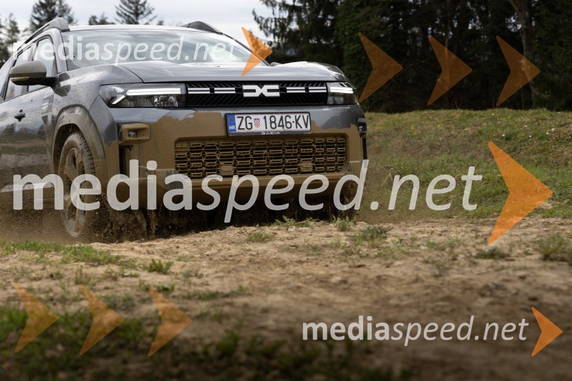 Dacia dan v znamenju terenskih izzivov in testnih voženj