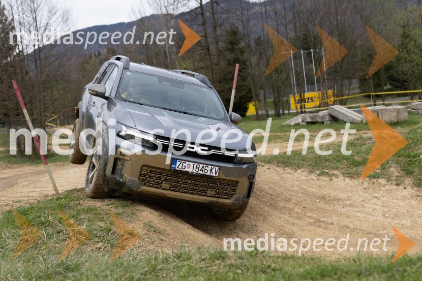 Dacia dan v znamenju terenskih izzivov in testnih voženj