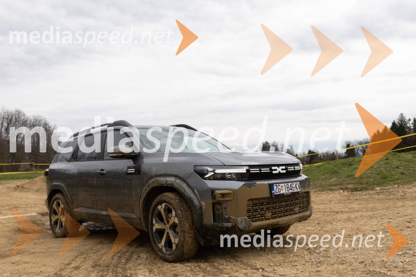 Dacia dan v znamenju terenskih izzivov in testnih voženj