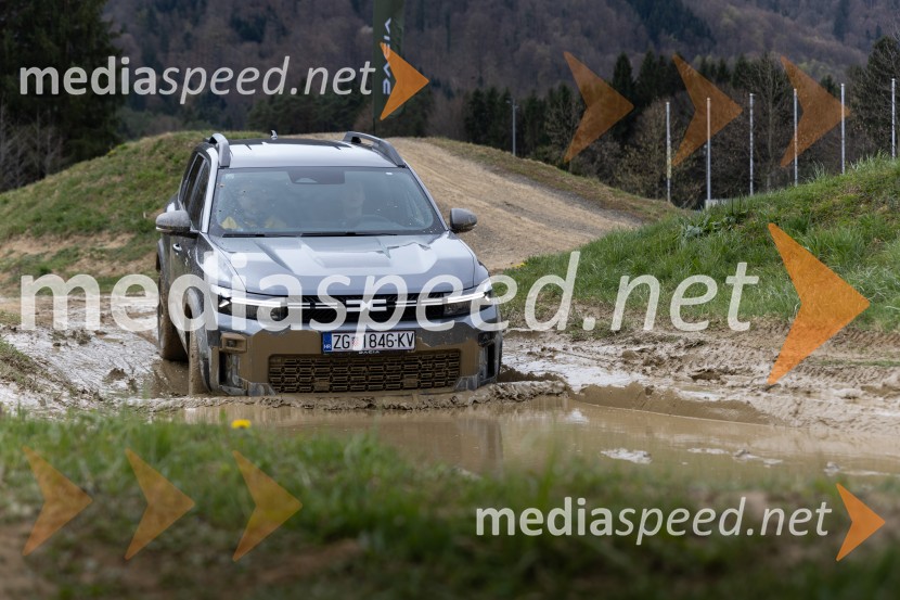 Dacia dan v znamenju terenskih izzivov in testnih voženj