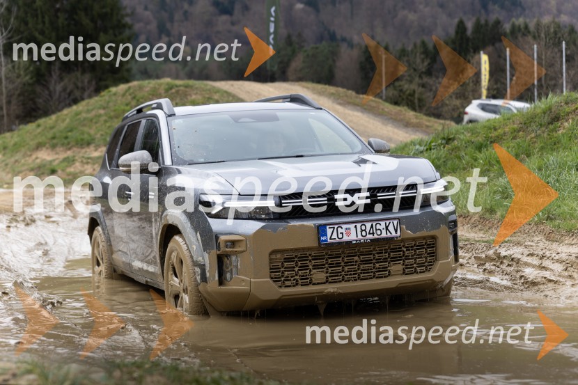Dacia dan v znamenju terenskih izzivov in testnih voženj