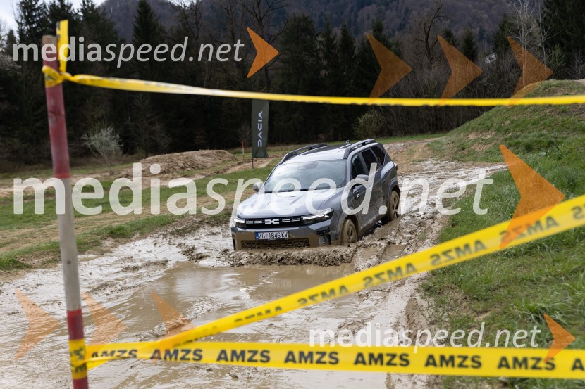 Dacia dan v znamenju terenskih izzivov in testnih voženj