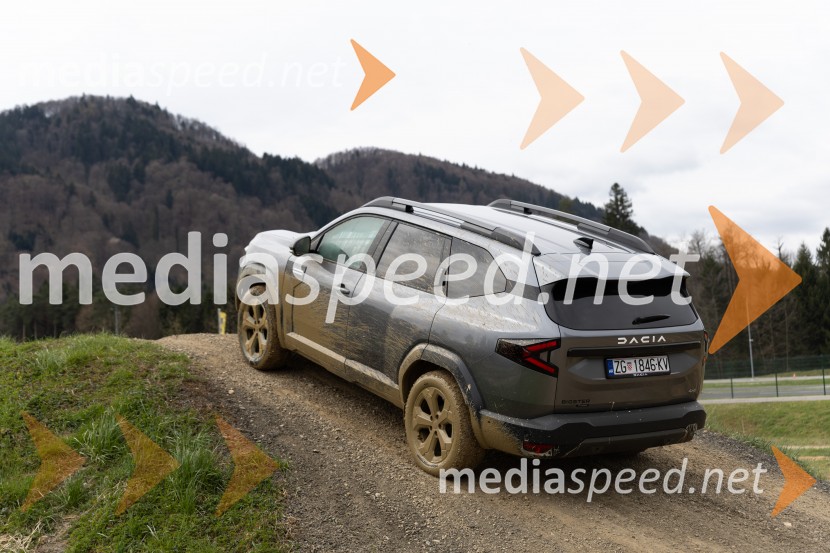 Dacia dan v znamenju terenskih izzivov in testnih voženj