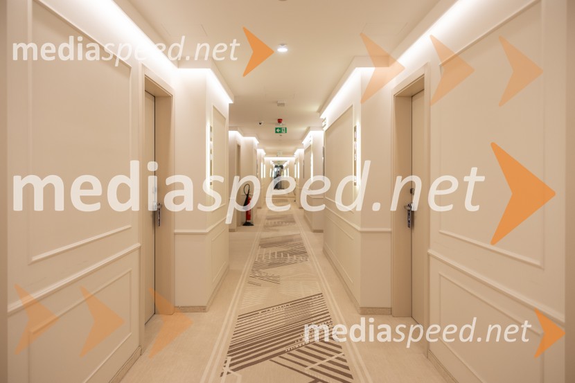 Prenovljeni Casino Admiral Škofije odprl vrata v velikem slogu