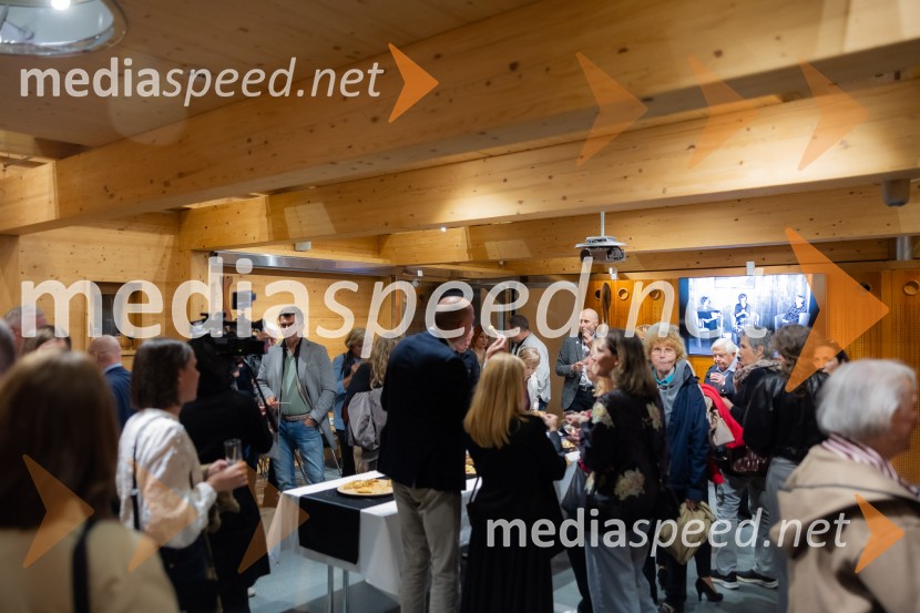 Iskrivo v živo: dr. Kozma Ahačič