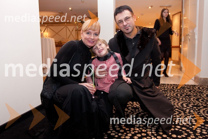 Andreja Medvedič, lastnica in direktorica Sense Wellness Cluba, Iztok Aberšek, direktor Tovarne vizij in njun sinHotel Lev, odprtje nove restavracije
